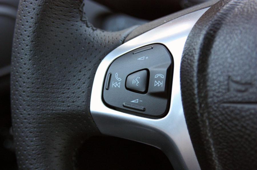 Ford Fiesta ST 2014 года  (фото 30 из 66)